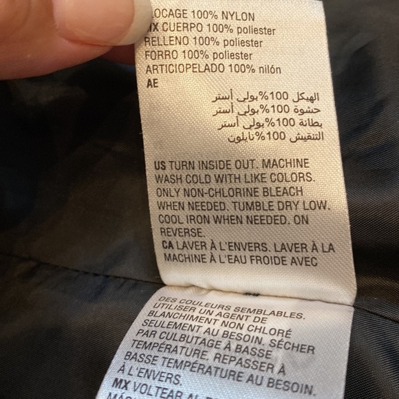 Charter Club Black with embossed velvet design full zip Vest Sz Medium - Picture 8 of 10